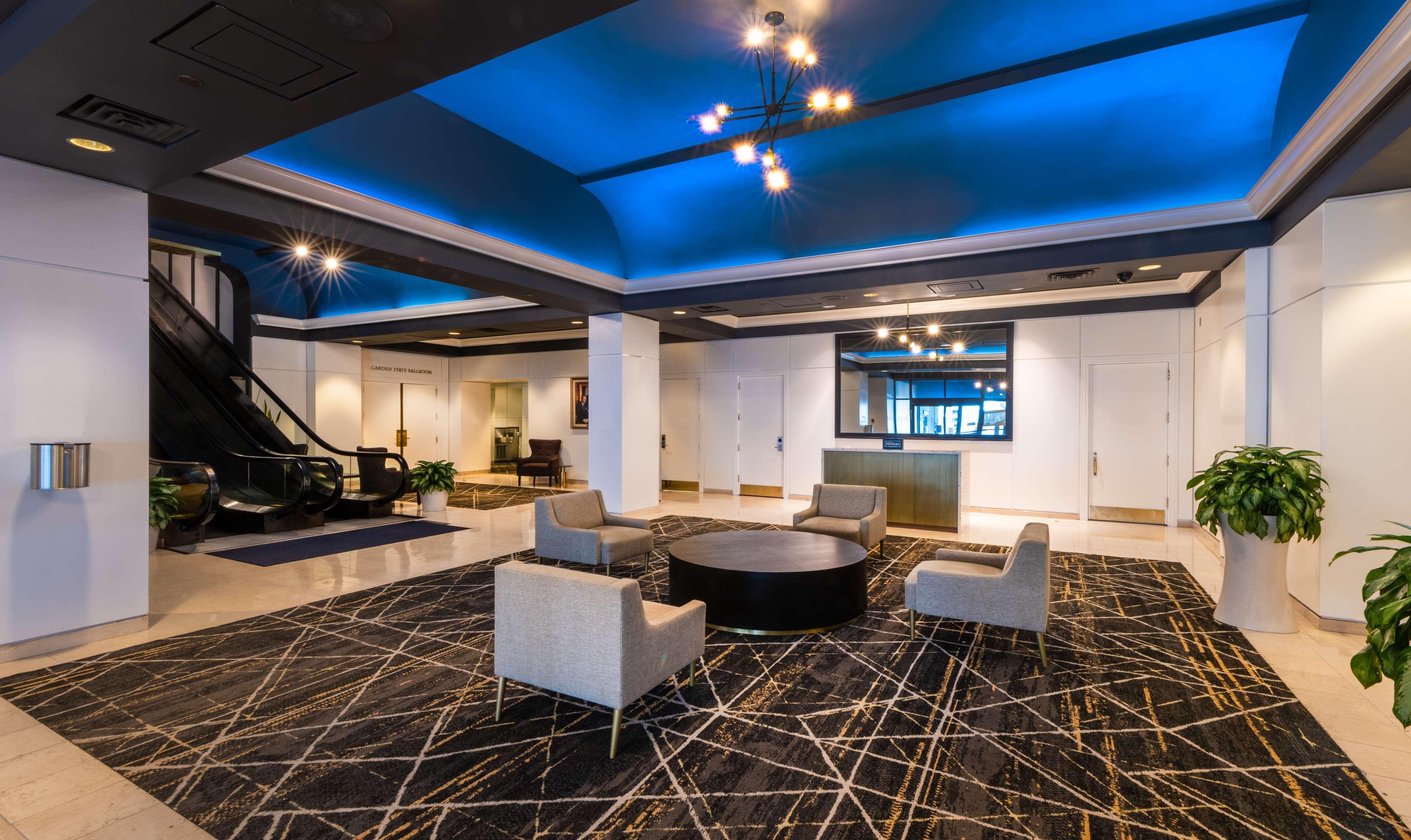 Hotel Doubletree By Hilton Newark Penn Station, Nj Esterno foto