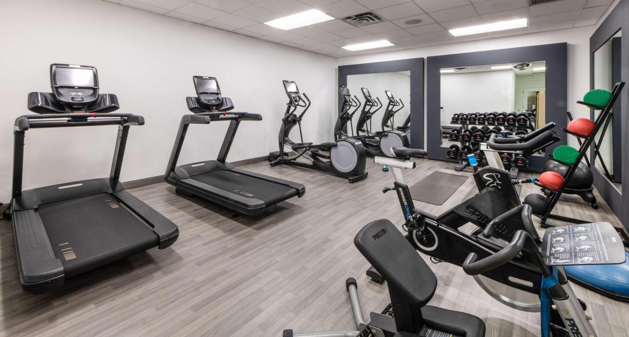 Hotel Doubletree By Hilton Newark Penn Station, Nj Esterno foto